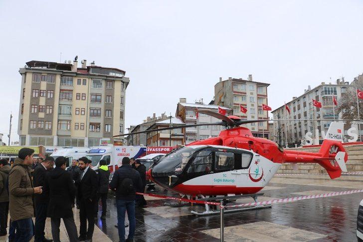 Kent merkezine inen hava ambulansı görücüye çıktı G2