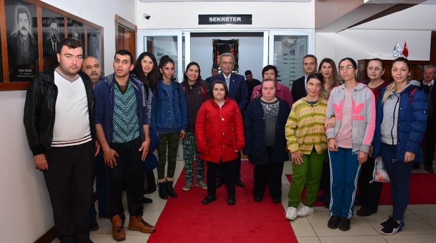 Başkan Uygur&rsquo;a &ouml;zel ziyaret