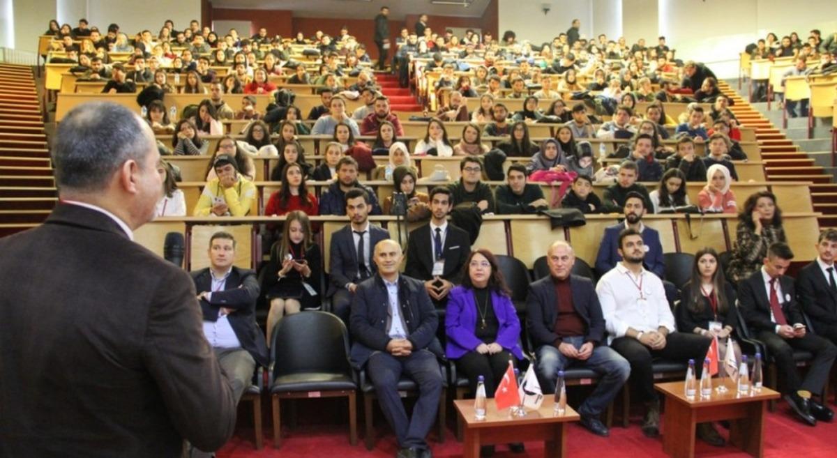 DP&Uuml;&rsquo;de &rsquo;Geleceğin bu seminerde&rsquo; etkinliği