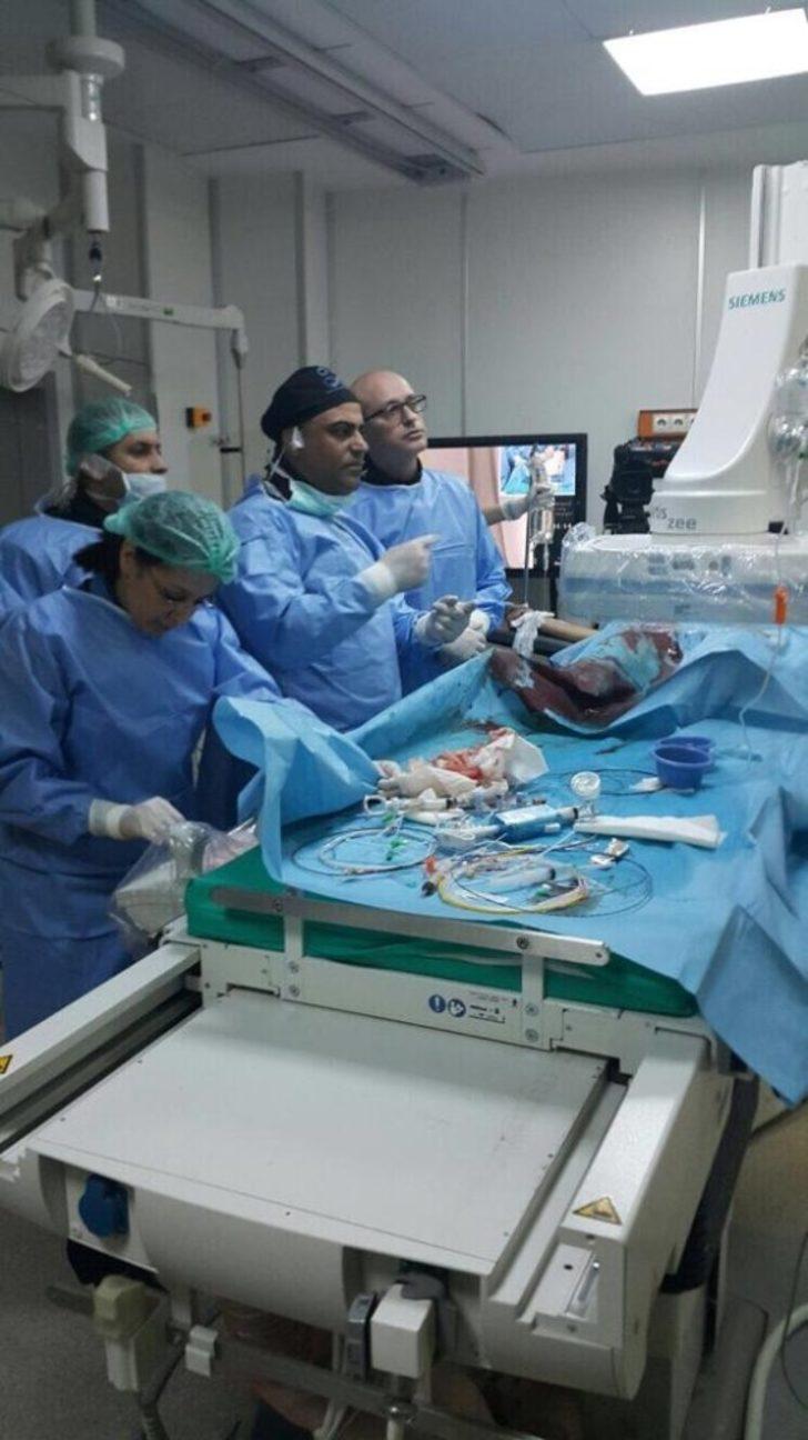 DÜ Kalp Hastanesi dünyaya açıldı G5