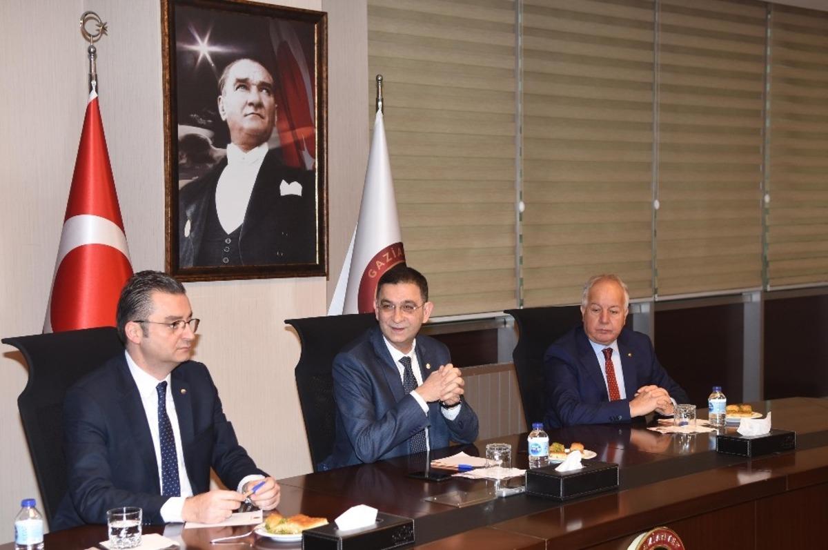 GSO ile Uşak Ticaret Ve Sanayi Odası arasında işbirliği protokol&uuml;