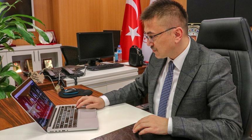 Van Cumhuriyet Başsavcısı Dönmez, AA'nın "Yılın Fotoğrafları" oylamasına katıldı