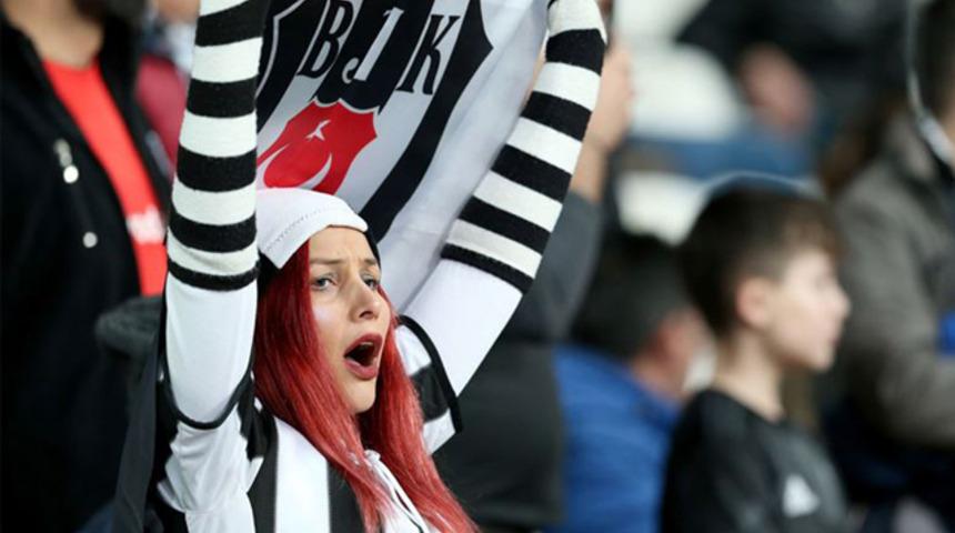 Beşiktaş Kulübü'nden kadın taraftarlarına jest