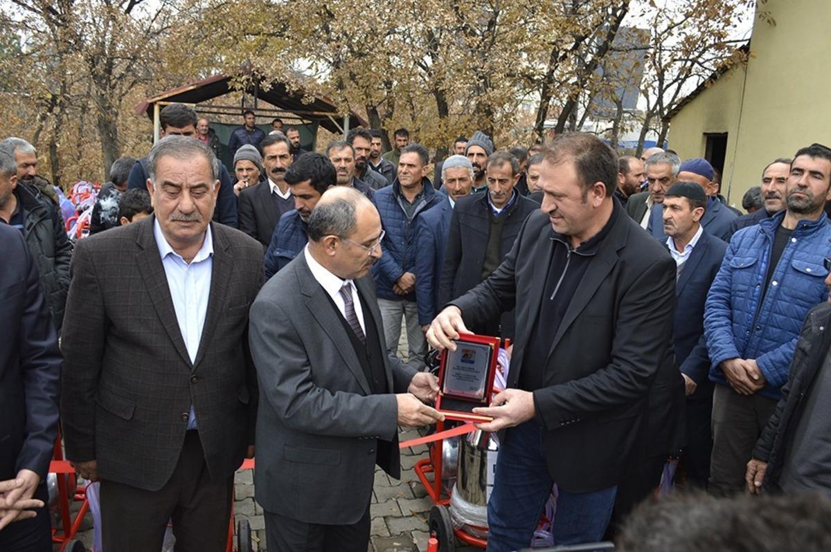 DAP İdaresi b&ouml;lgede &uuml;retimi desteklemeye devam ediyor