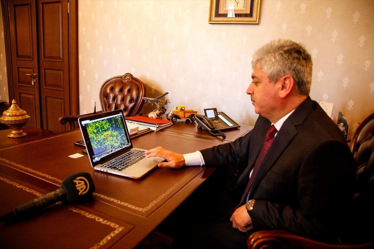 Hatay Valisi Rahmi Doğan, AA'nın "Yılın Fotoğrafları" oylamasına katıldı