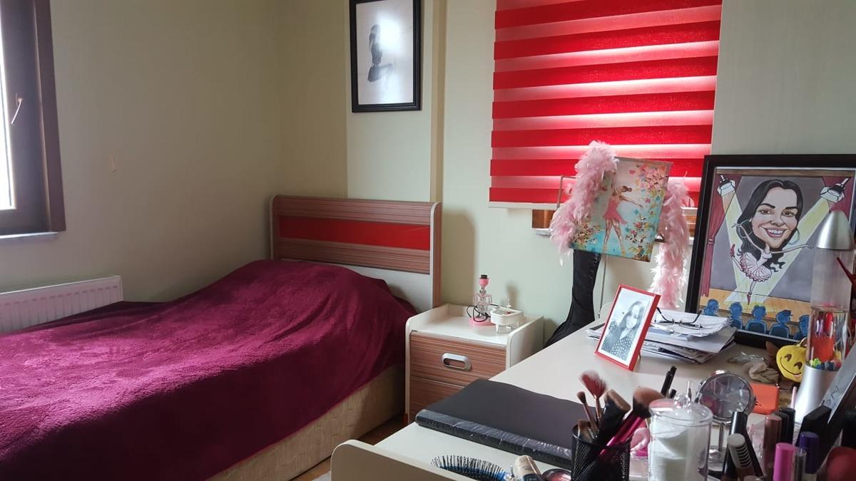 Ceren'e ilk m&uuml;dahaleyi hemşire annesi yapmış (10)