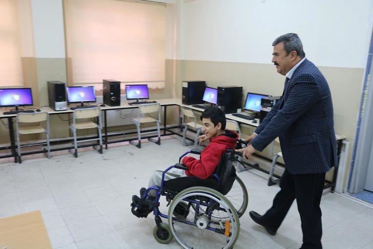 Liseli Anıl için engelsiz laboratuvar kuruldu G5