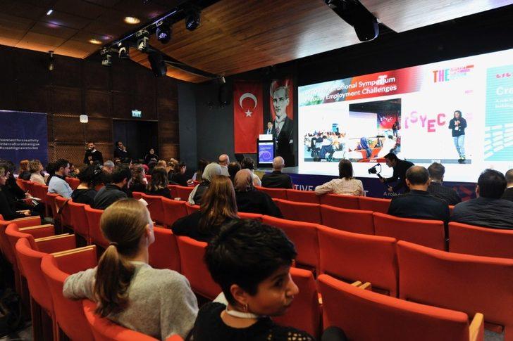 AGÜ’de Connect for Creativity Projesi Uluslararası Konferansı G2