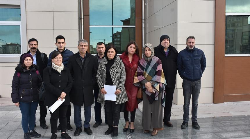 &Ccedil;orlu'daki tren kazasında hayatını kaybedenlerin yakınlarından basın a&ccedil;ıklaması