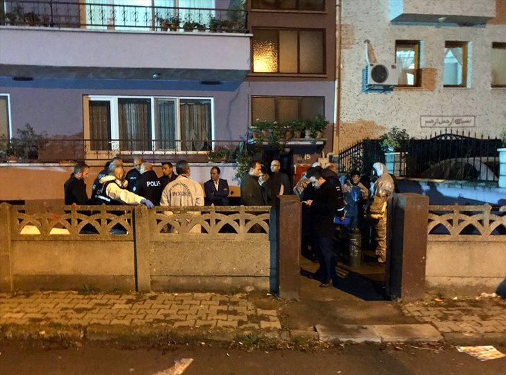 GÜNCELLEME - Sakarya'da 21 yaşındaki genç evinde ölü bulundu G2