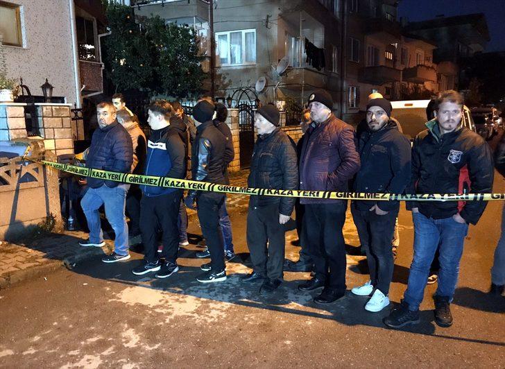 GÜNCELLEME - Sakarya'da 21 yaşındaki genç evinde ölü bulundu G5
