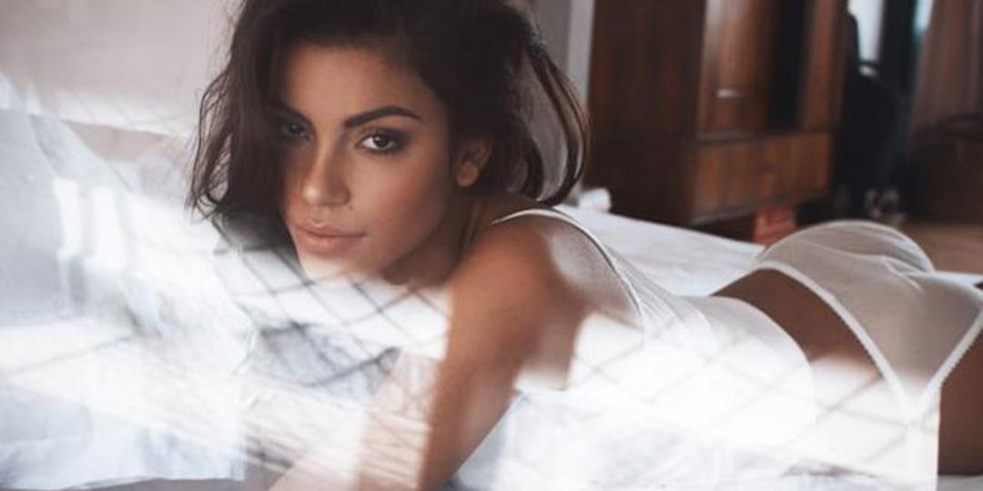 Camila Tavare nefesleri kesecek