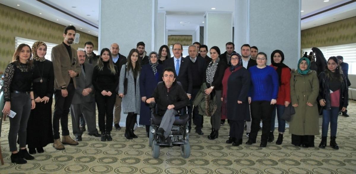 Rekt&ouml;r Coşkun, engelli personellerle kahvaltıda buluştu