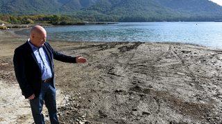 Marmaris'te korkutan görüntü! Deniz 25 metre çekildi