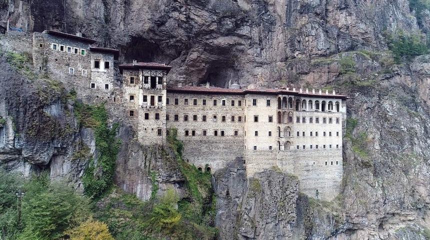 Trabzon&rsquo;a 2019 yılının 11 aylık d&ouml;neminde gelen turist sayısı 1 milyon 535 bine yaklaştı