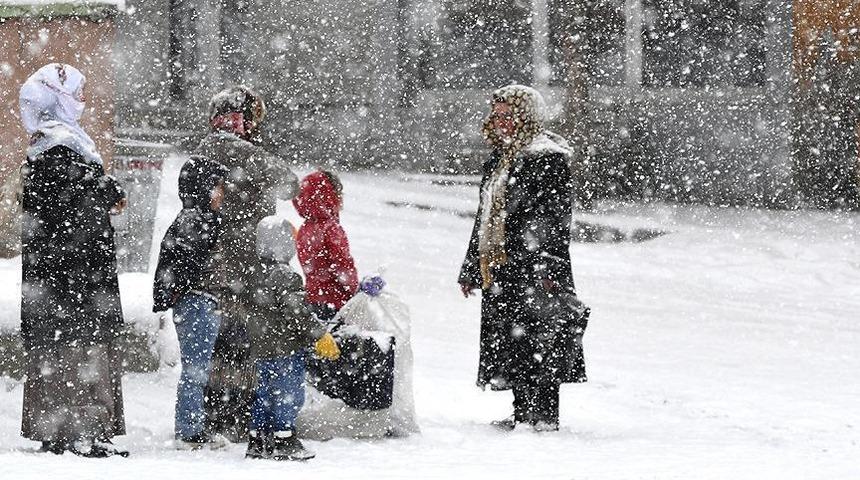 Malatya'da iki ilçede eğitime kar engeli! 