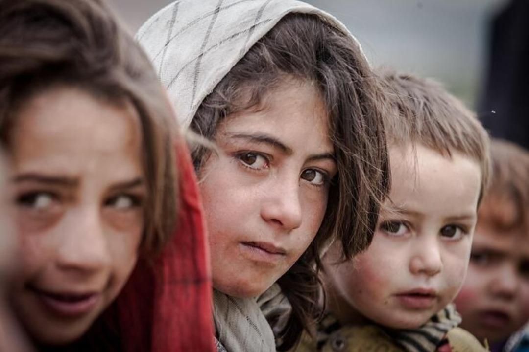 Bu insanlar d&uuml;nyanın &ccedil;atısında yaşıyor!