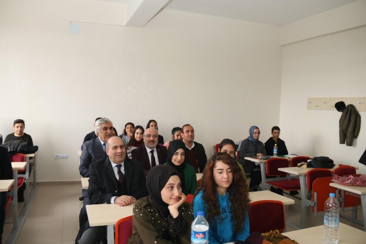 KAY&Uuml; Rekt&ouml;r&uuml; Karamustafa&rsquo;dan, Hayırsever İşadamı Arslan&rsquo;a Teşekk&uuml;r