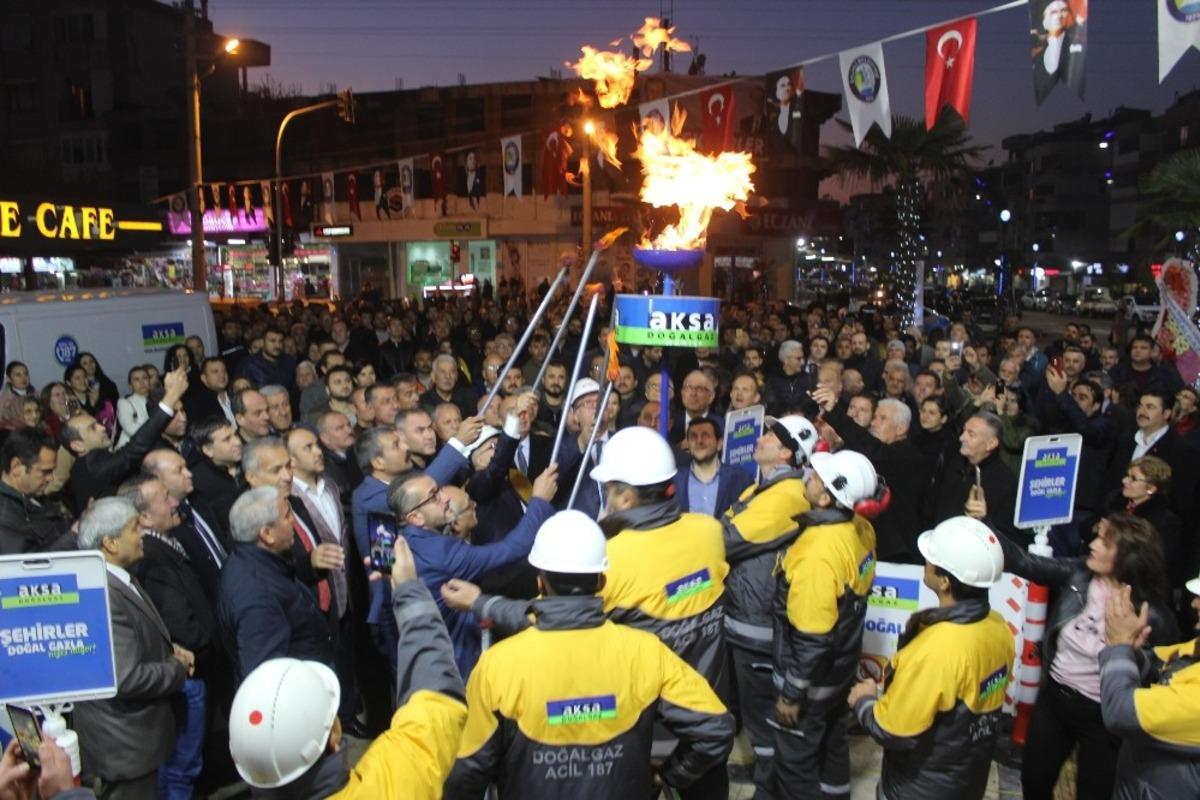 Manisa&rsquo;da ilk doğal gaz şehit ailesinin evine bağlandı