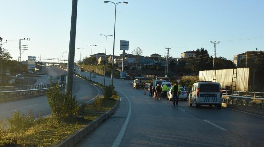 Sinop&rsquo;ta otomobil ref&uuml;je &ccedil;arptı: 1 yaralı