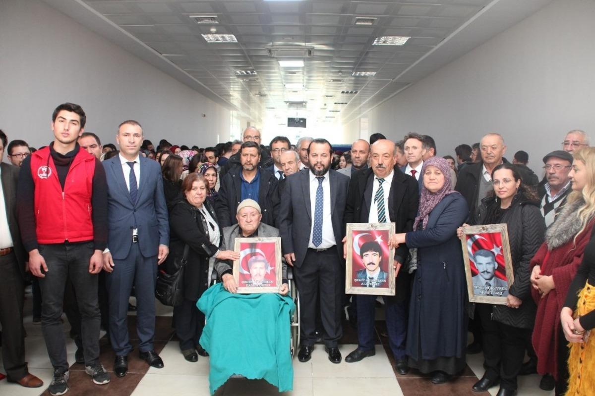 KM&Uuml;&rsquo;de şehit &ouml;ğretmenler anısına sergi d&uuml;zenlendi