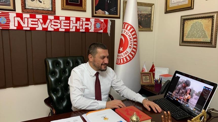 Milletvekili A&ccedil;ıkg&ouml;z, AA'nın "Yılın Fotoğrafları" oylamasına katıldı