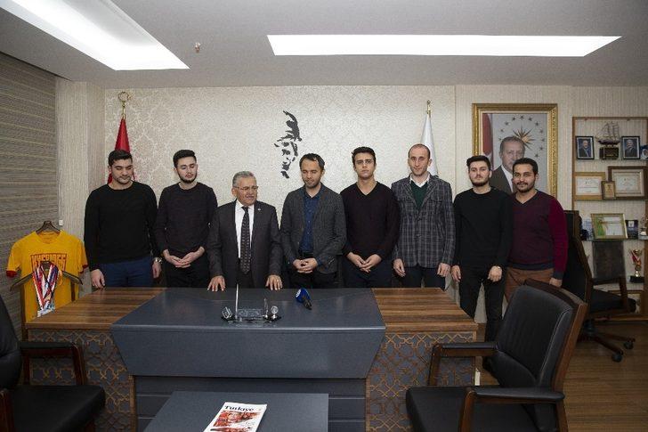 Başkan Büyükkılıç’tan çifte kutlama G2