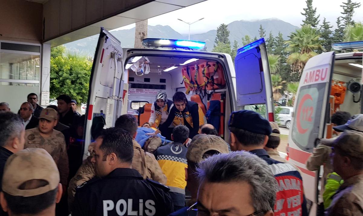 Hatay'da ter&ouml;ristlerden hain tuzak! Yaralı askerler var