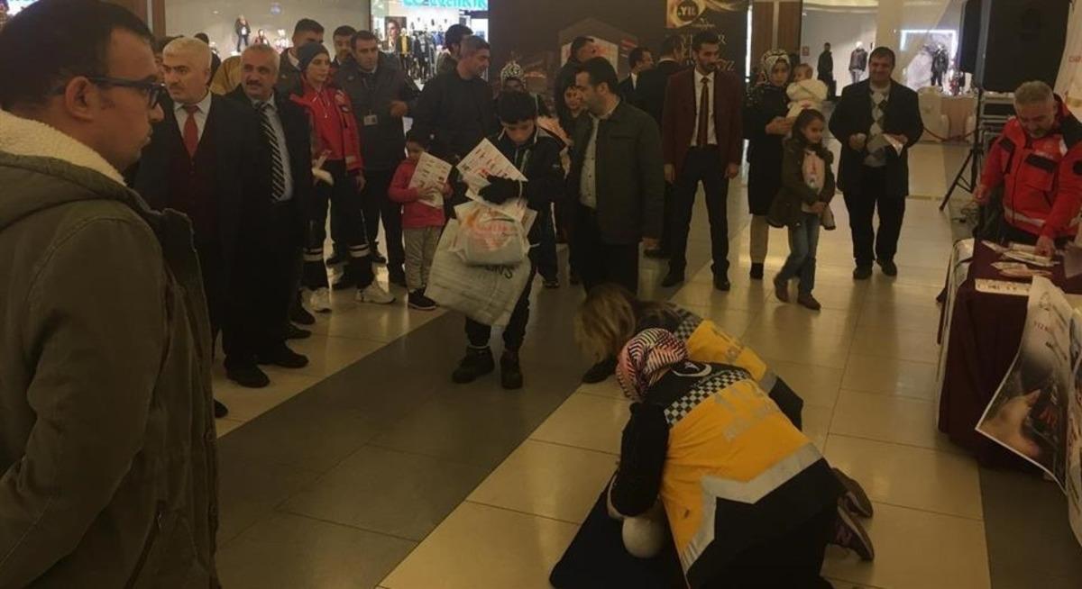 112 tarafından ilk yardım programı d&uuml;zenlendi