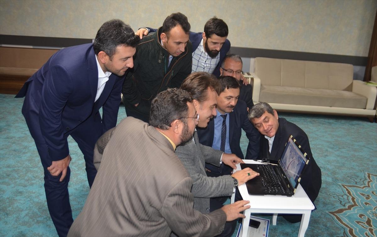 Din g&ouml;revlileri AA'nın "Yılın Fotoğrafları" oylamasına katıldı