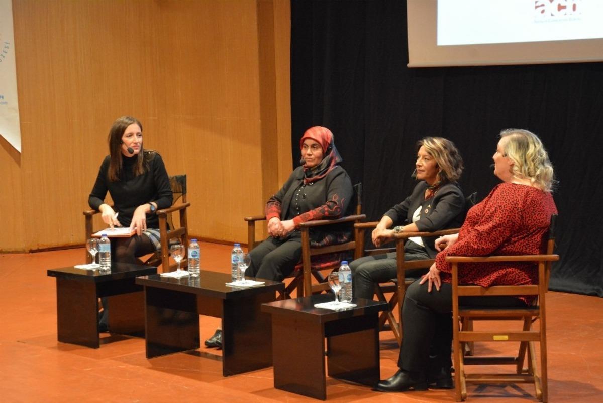 Prof. Dr. Burcu Demirel: "Cam Tavan Sendromu, kadınların y&uuml;kselmesine izin vermiyor "