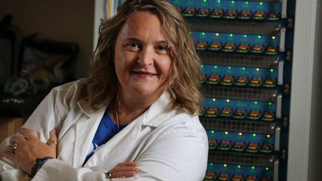 Profesör Mihri Özkan: NAI üyeliğimle üniversite tarihine geçtim