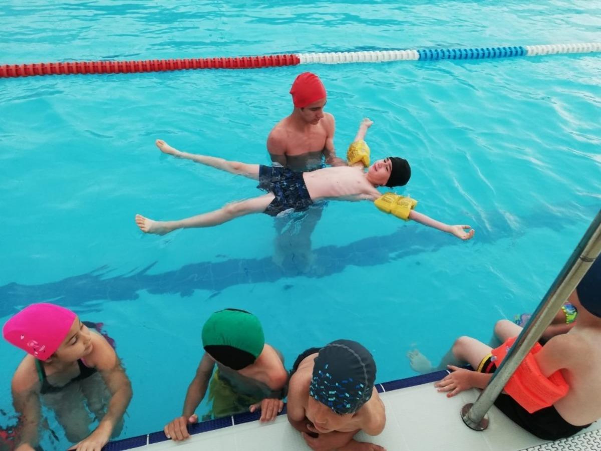 İzmit&rsquo;te y&uuml;zme bilmeyen kalmayacak