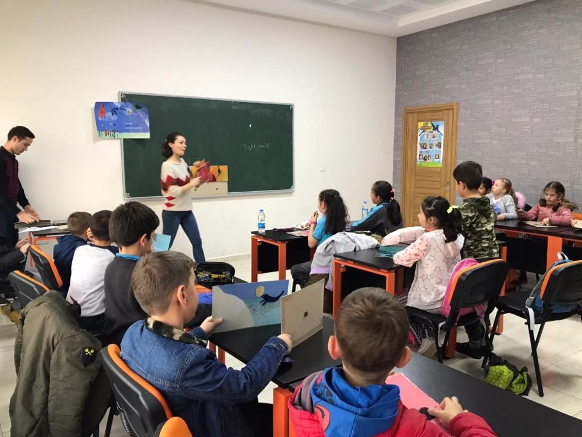 &Ccedil;ocuklar her y&ouml;nde eğitiliyor