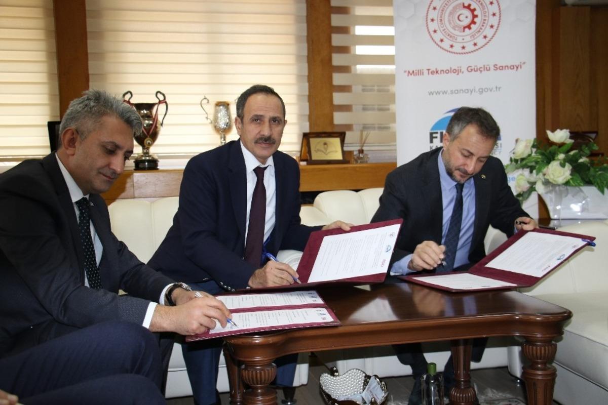 Elazığ&rsquo;da &lsquo;Uluslararası &Ouml;ğrencilerin Kariyer Gelişimi&rsquo; protokol&uuml;