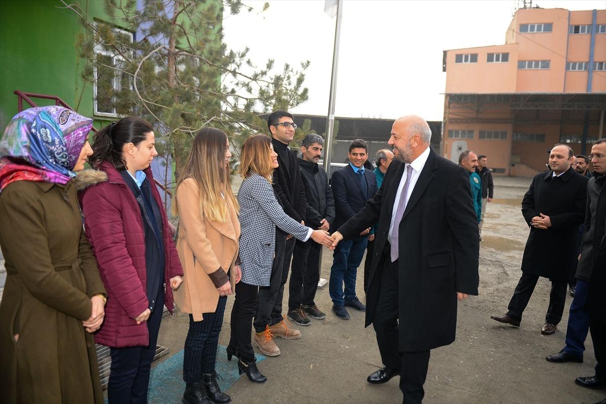 Ticaret Bakan Yardımcısı Turagay, Dilucu Sınır Kapısı'nda incelemede bulundu