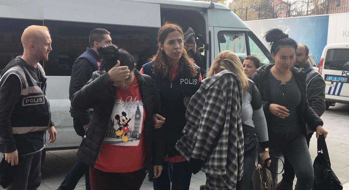 Konya'da fuhuş operasyonu! Kadınların g&uuml;nl&uuml;k kazan&ccedil;larını deftere not almışlar