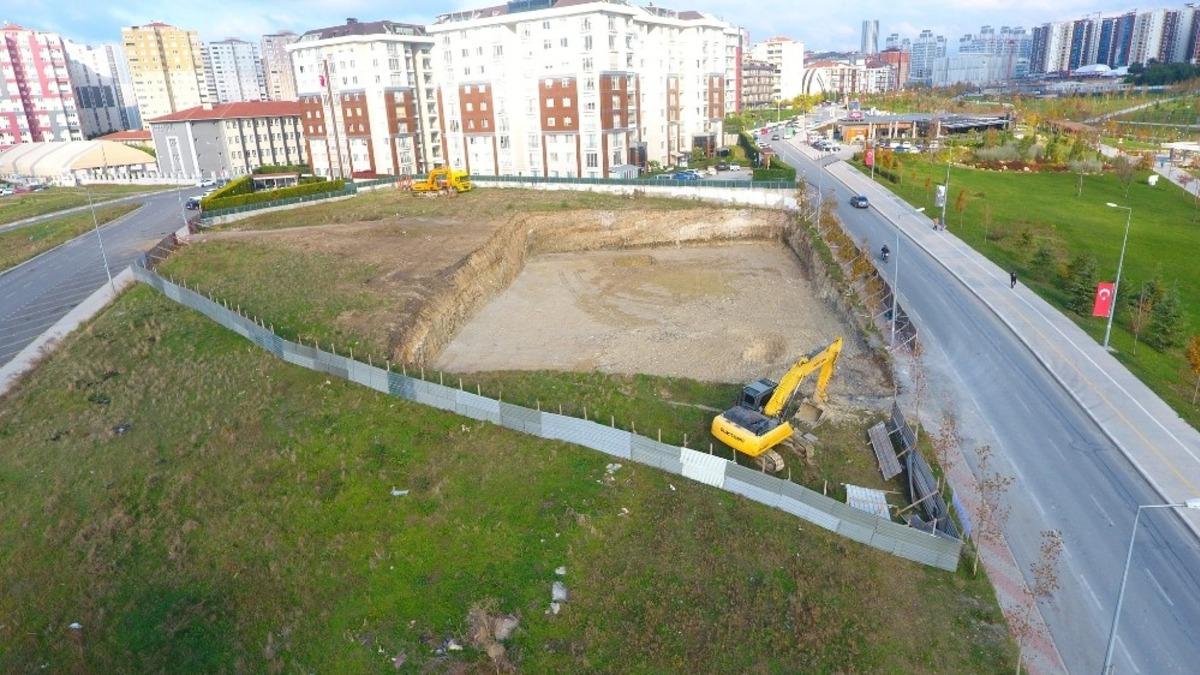 Beylikd&uuml;z&uuml; Belediyesi il&ccedil;eye bir okul daha kazandırıyor