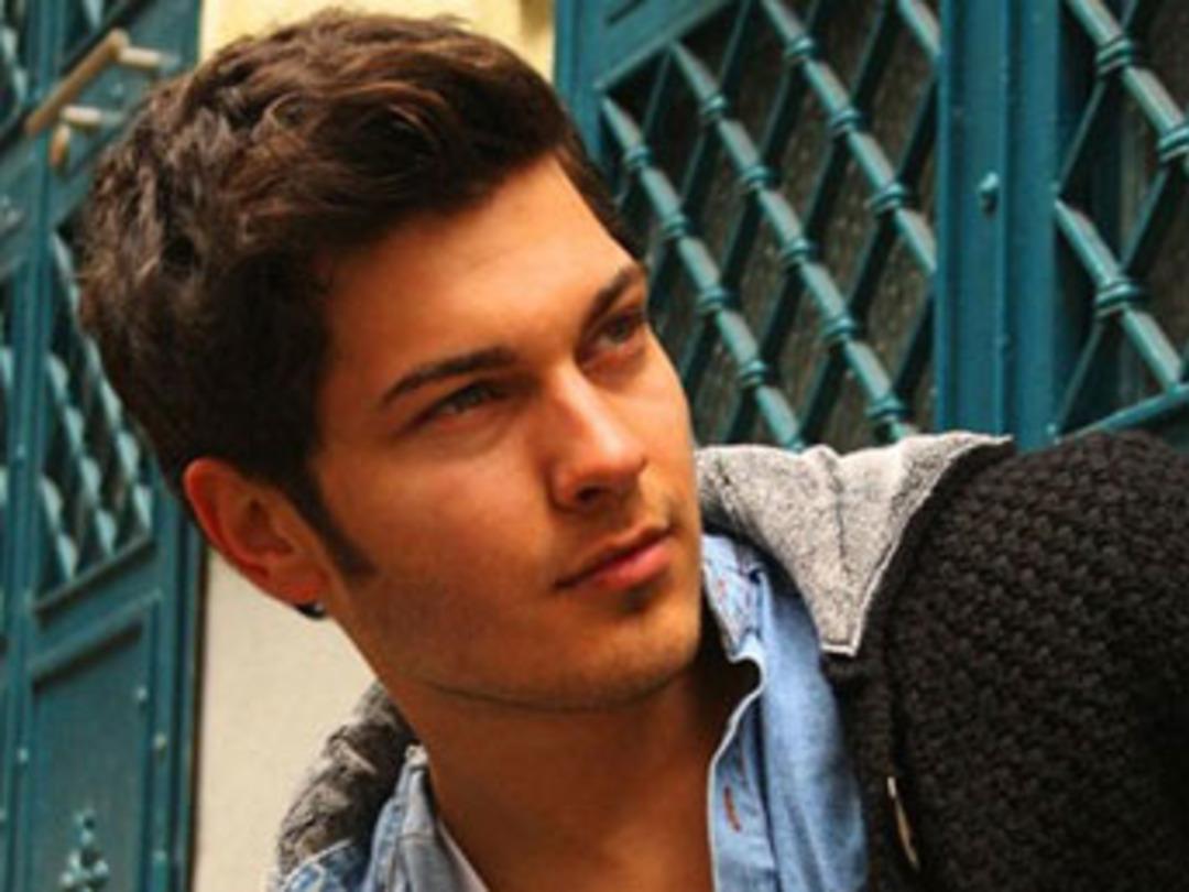 Boyu boyuna uygun kız aranıyor