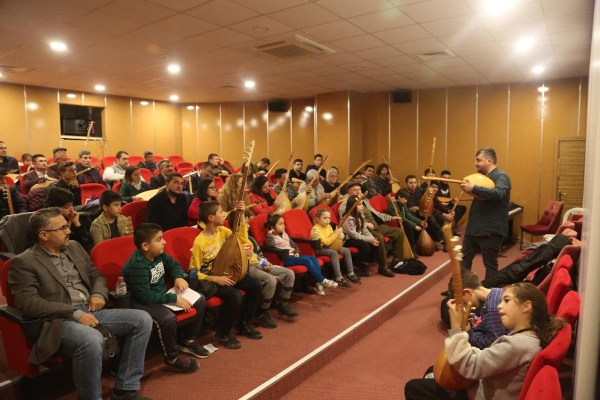 Erdemli&rsquo;de sanat kurslarına yoğun ilgi