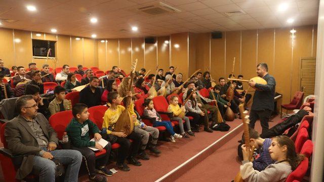 Erdemli’de sanat kurslarına yoğun ilgi