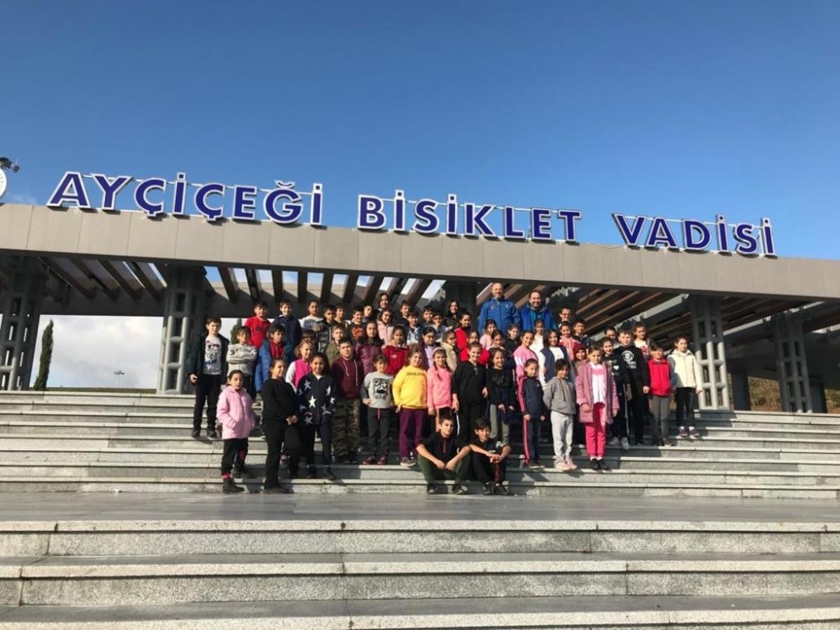 T&uuml;rk-Fransız Kardeşlik Ortaokulu &ouml;ğrencileri Bisiklet Vadisini ziyaret etti
