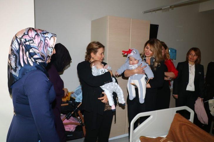 Gönül elçilerinden hastalara ziyaret G2