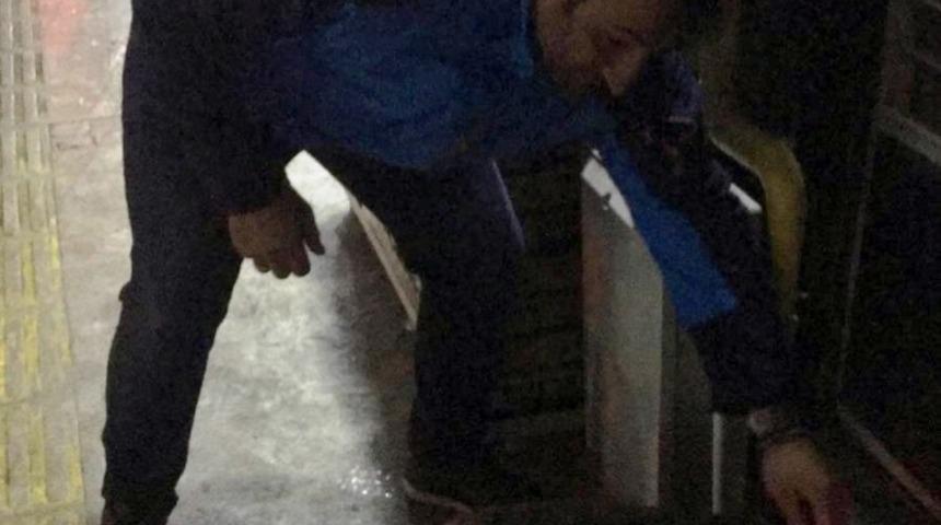 Otopark g&ouml;revlisinden anlamlı hareket