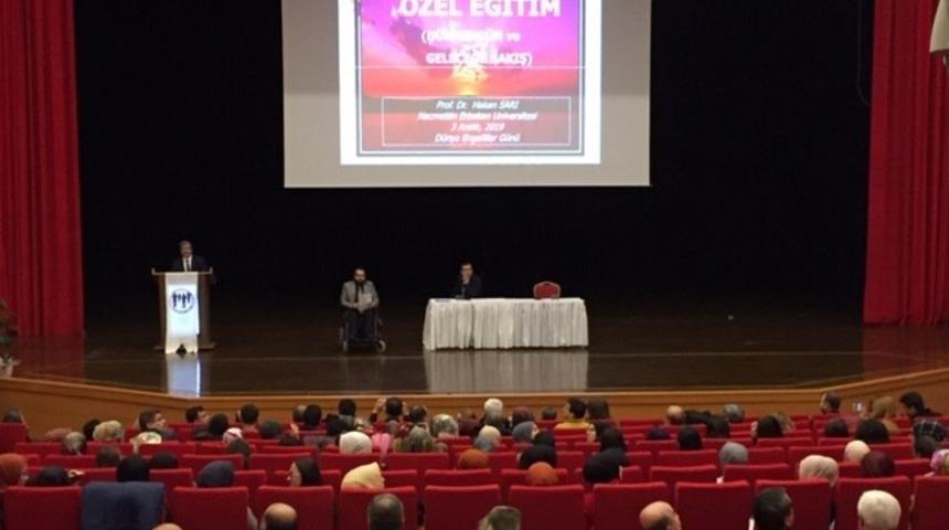 Engelli&rsquo;nin, "d&uuml;n&uuml;, bug&uuml;n&uuml;, yarını" konferansı verildi