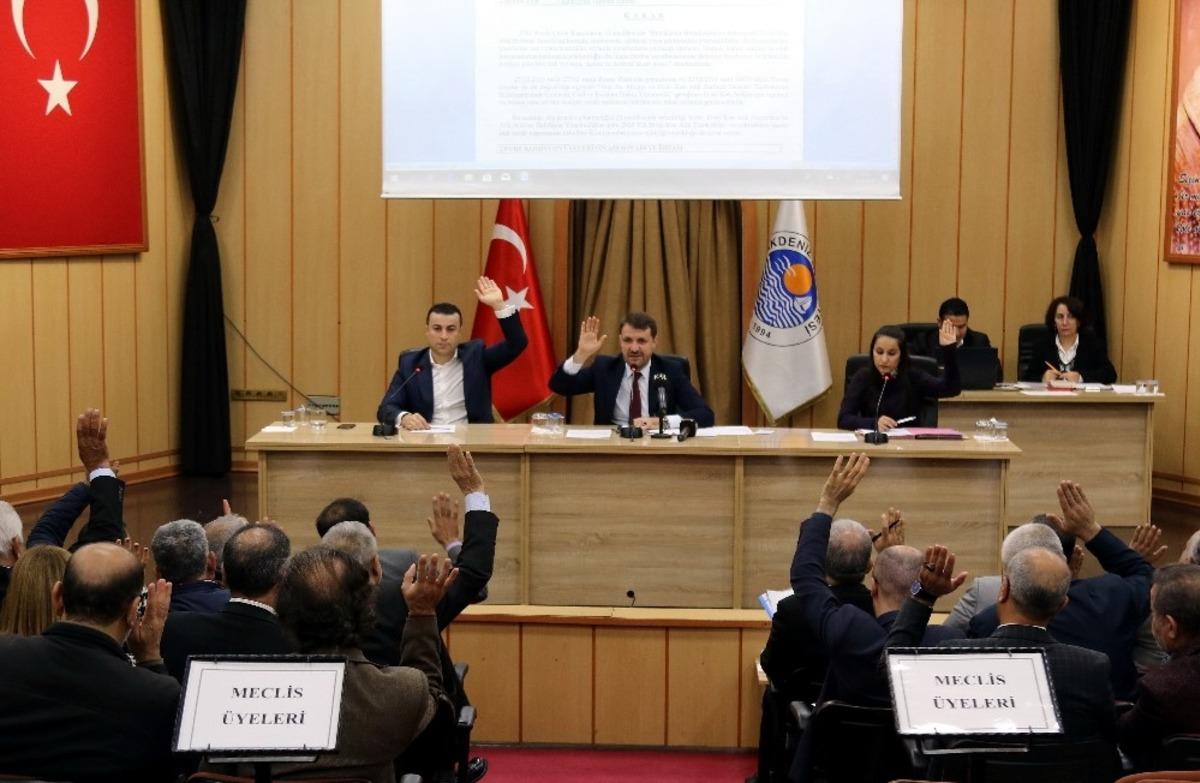 Akdeniz Belediye Meclisi, yılın son toplantısını yaptı