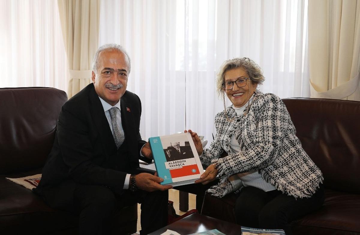 Alaeddin Yavaşca ile bir &ouml;m&uuml;r