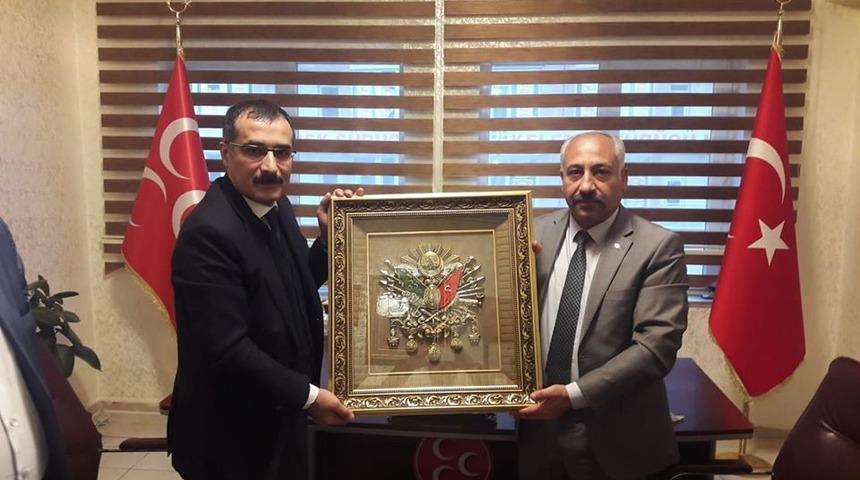Kaymakam &Ccedil;elik&rsquo;ten MHP&rsquo;ye ziyaret