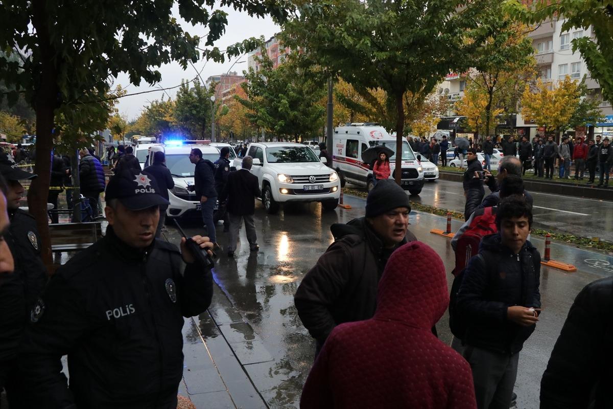 G&Uuml;NCELLEME- Batman'da sokakta silahlı saldırıya uğrayan kişi hayatını kaybetti