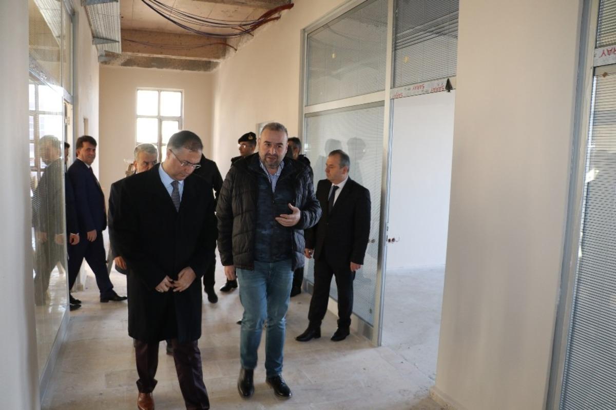 Şakalar, T&uuml;rkeli&rsquo;de yatırımları inceledi